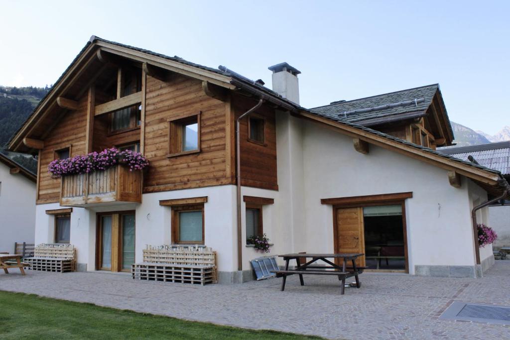 Budova, v ktorej sa apartmán nachádza