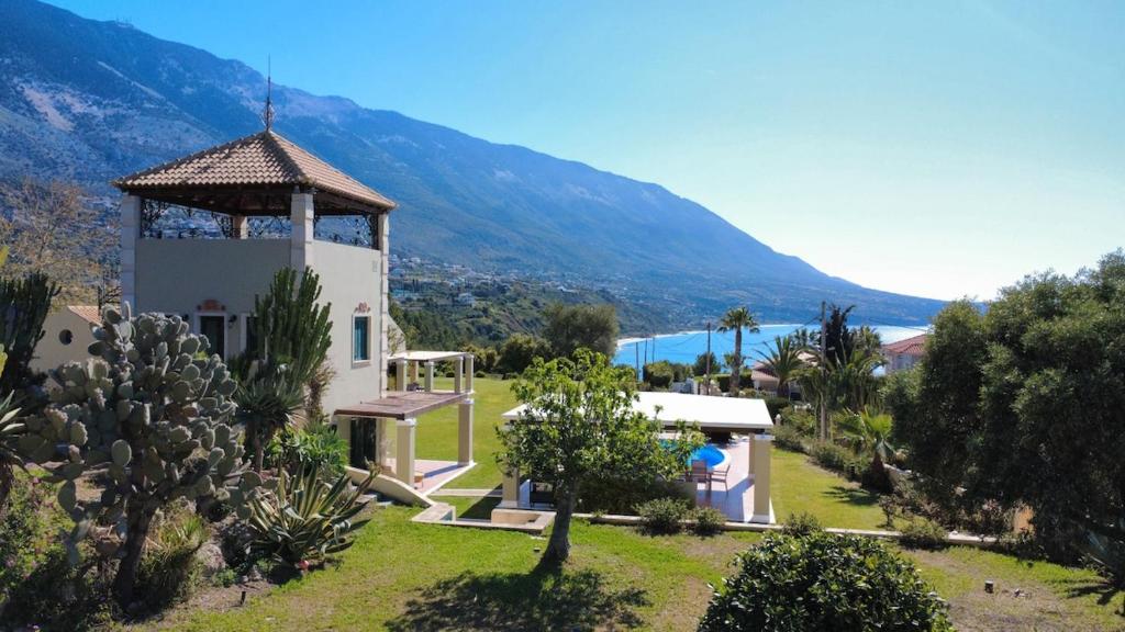 Alekata, relaxing private villa near the beach