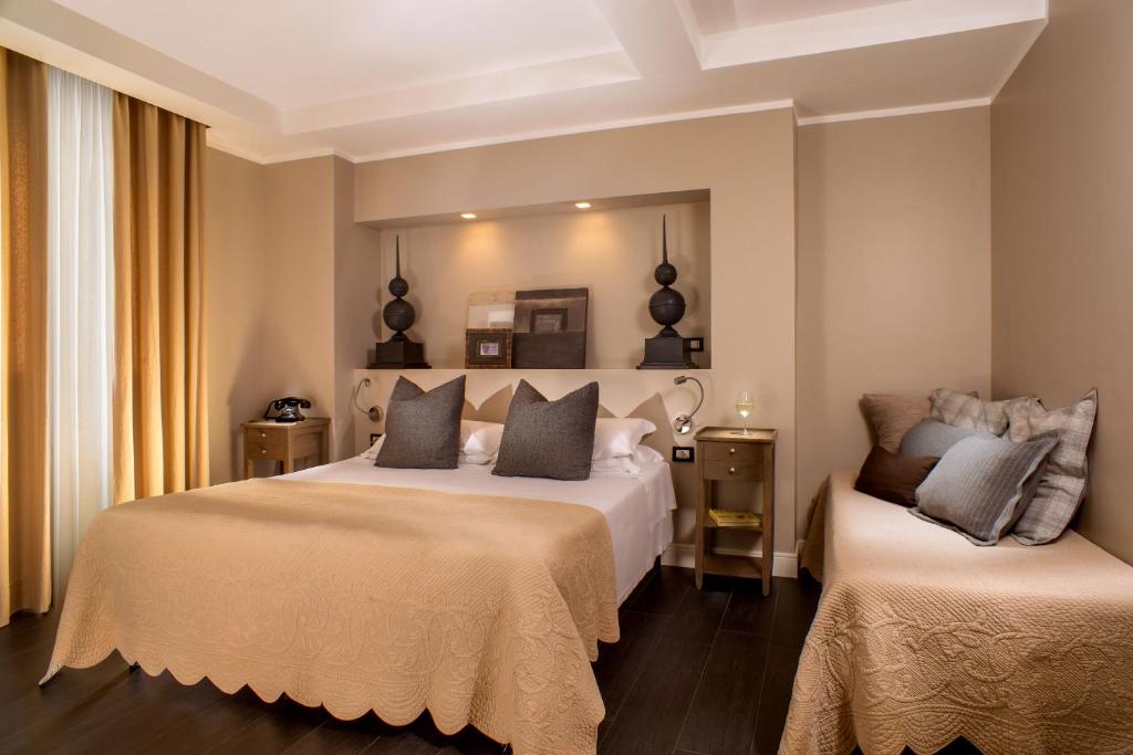 The B Place - Resim 20