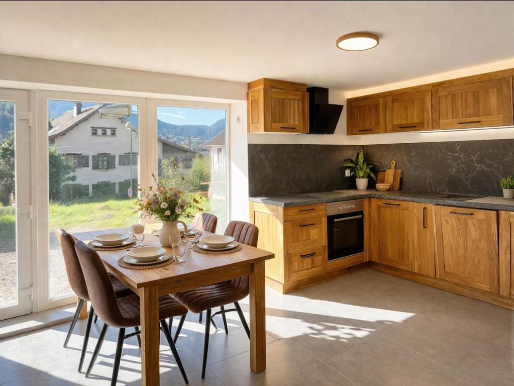 NEW 2-Bedroom, 2-Bathroom Apartment in Central Location