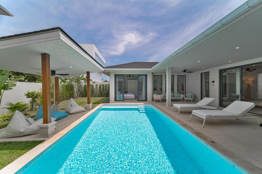 an image of a swimming pool in a villa at Valentine Village in Choeng Mon Beach