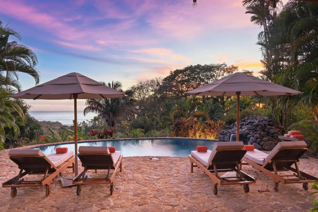 Ocio Villas Mal Pais pool