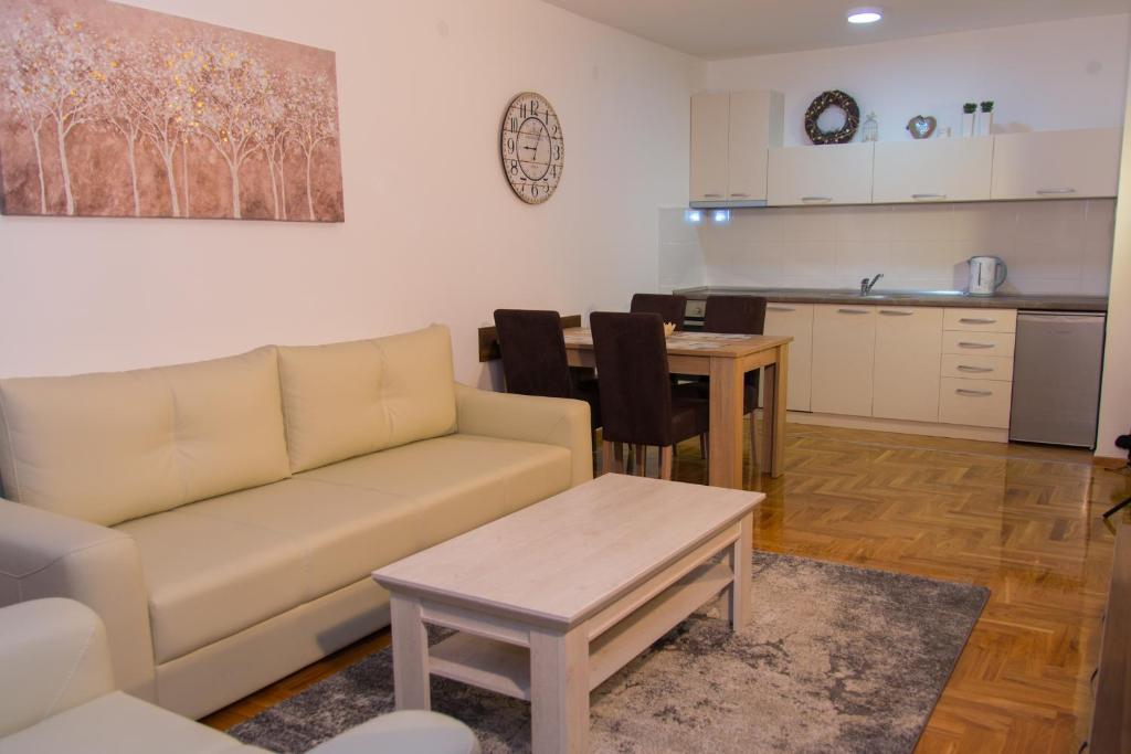 Premium Apartments - One-Bedroom Apartment
