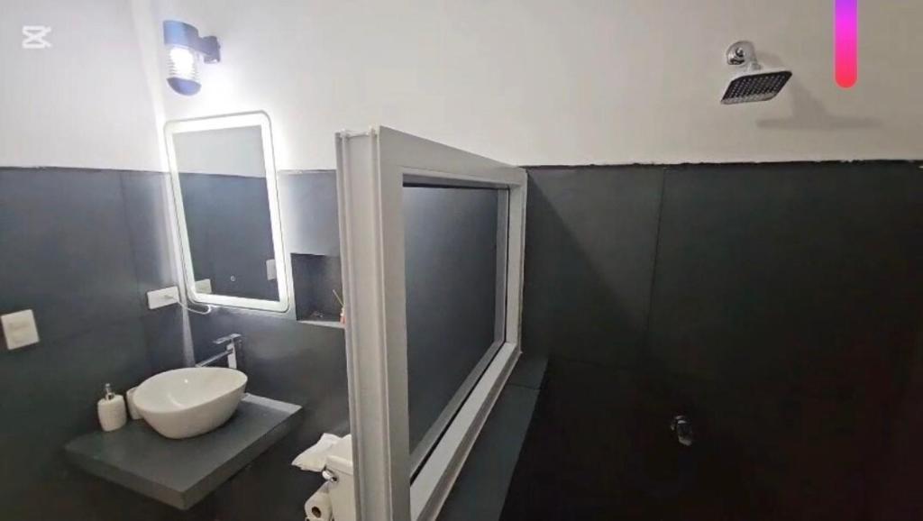 Modern AC Excellent location