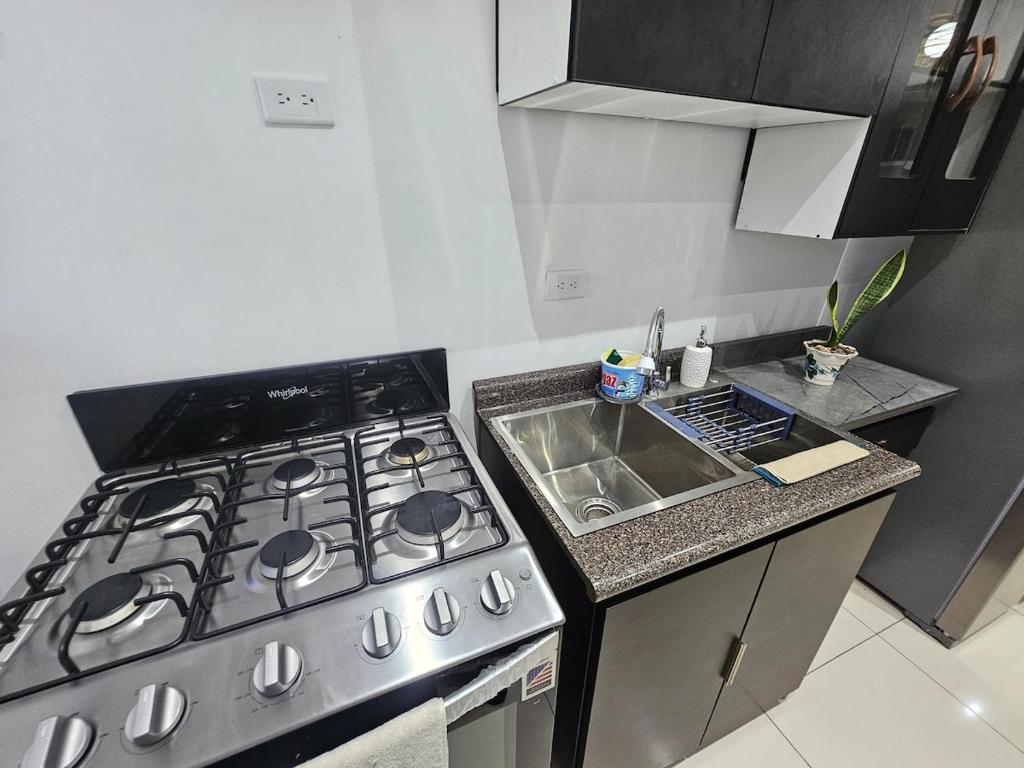 Modern AC Excellent location