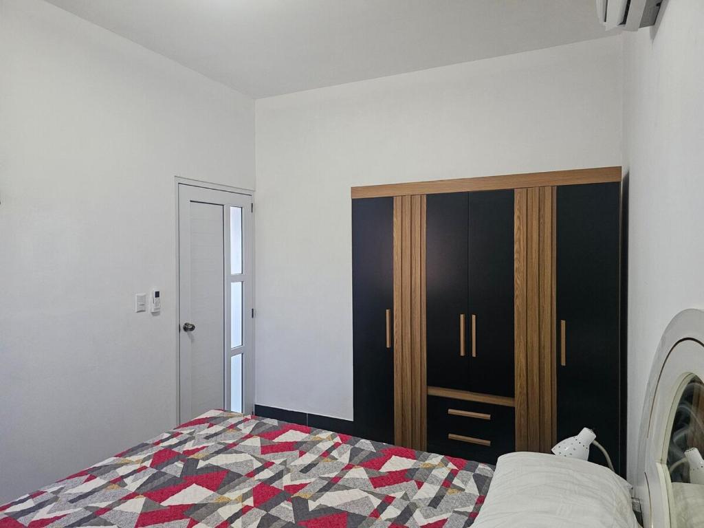 Modern AC Excellent location