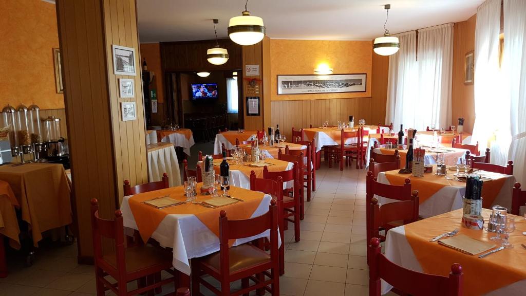 Restaurace v ubytování Hotel La Lanterna