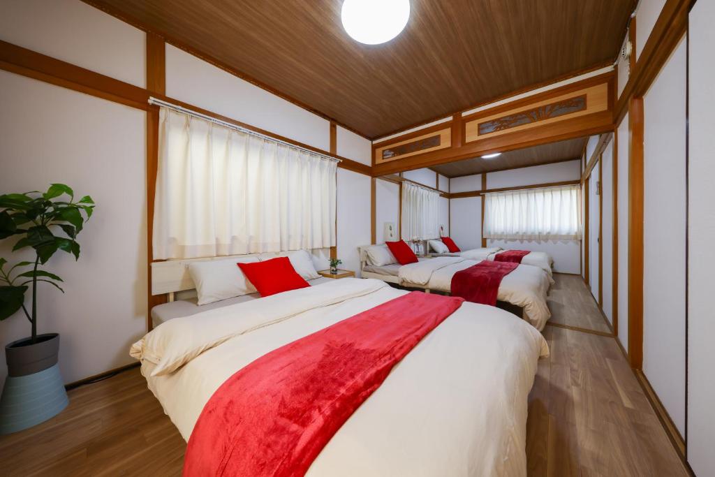 u-house