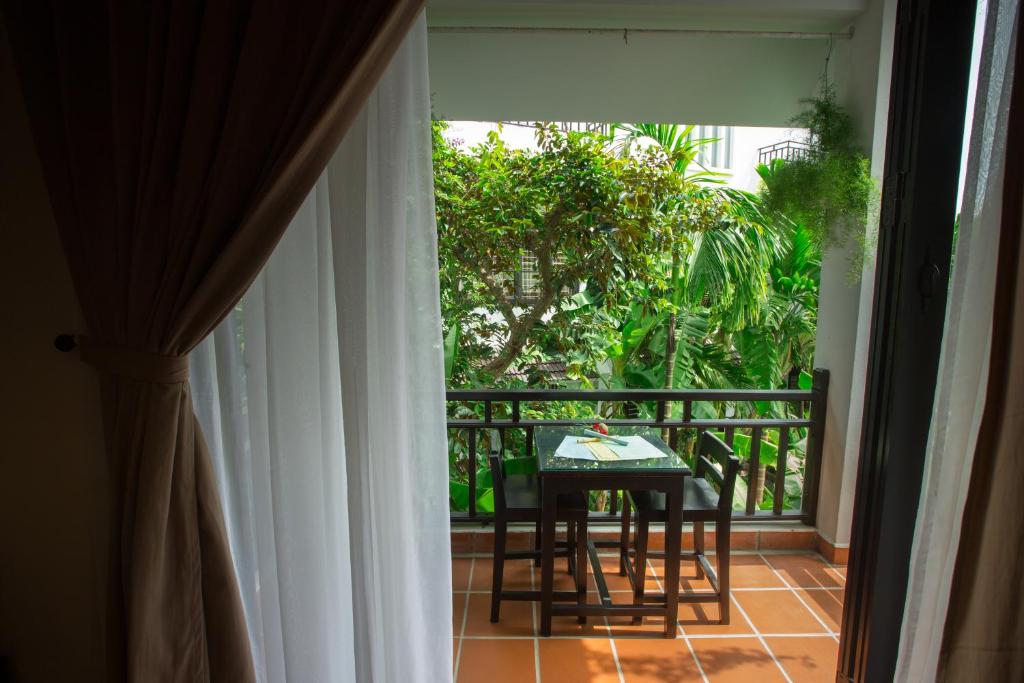 East West Villa - 19