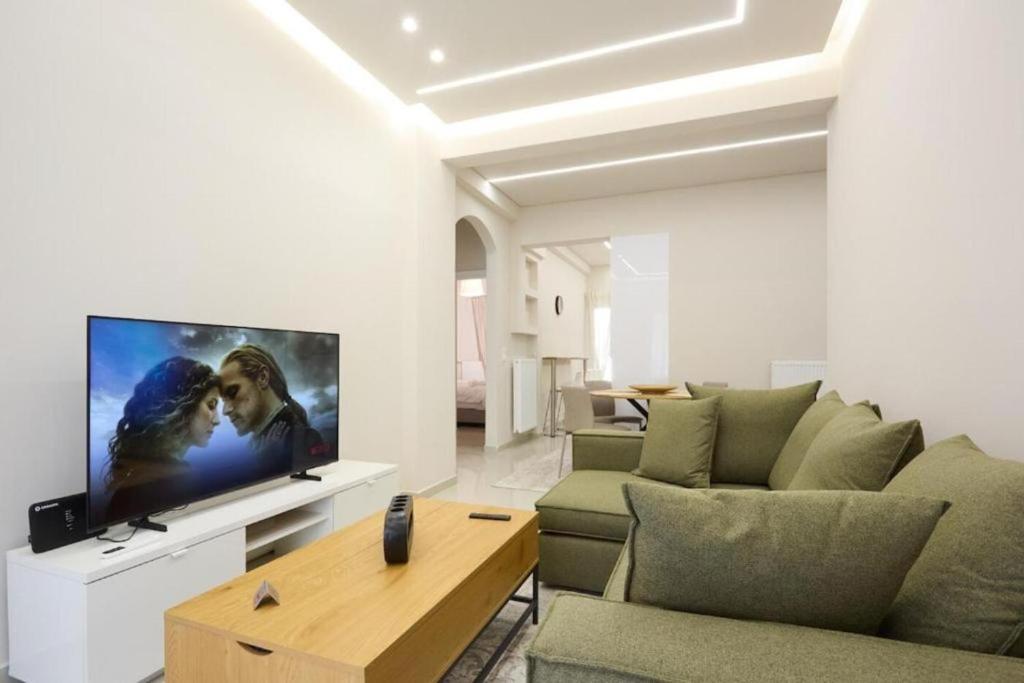 Nela's Flat - near Marina Zeas