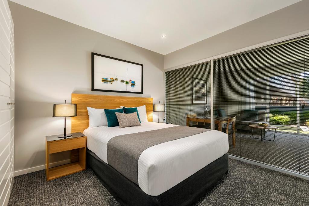 Quest Brighton on the Bay - One-Bedroom Apartment