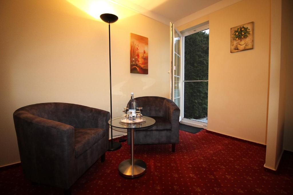 Parkhotel Klüschenberg - Habitación Doble Con Terraza