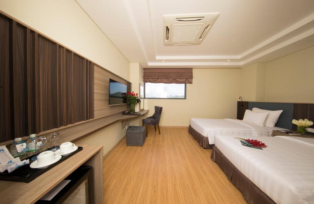 Phòng Superior 2 giường đơn nhìn ra cảnh thành phố