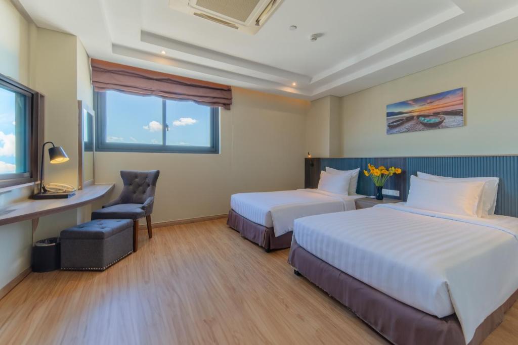 Phòng Superior 2 giường đơn nhìn ra cảnh thành phố
