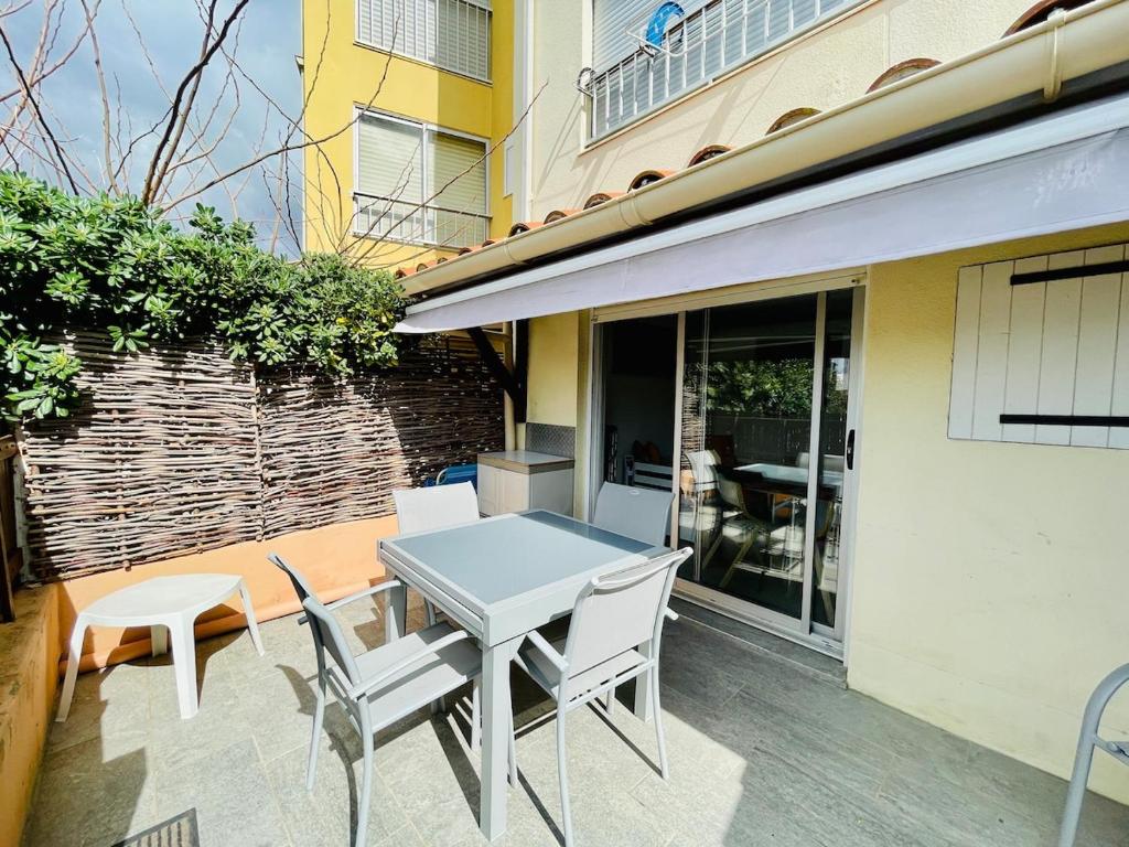 Les Falaises Apartment 4 pers Terrace Parking Beach 150m away