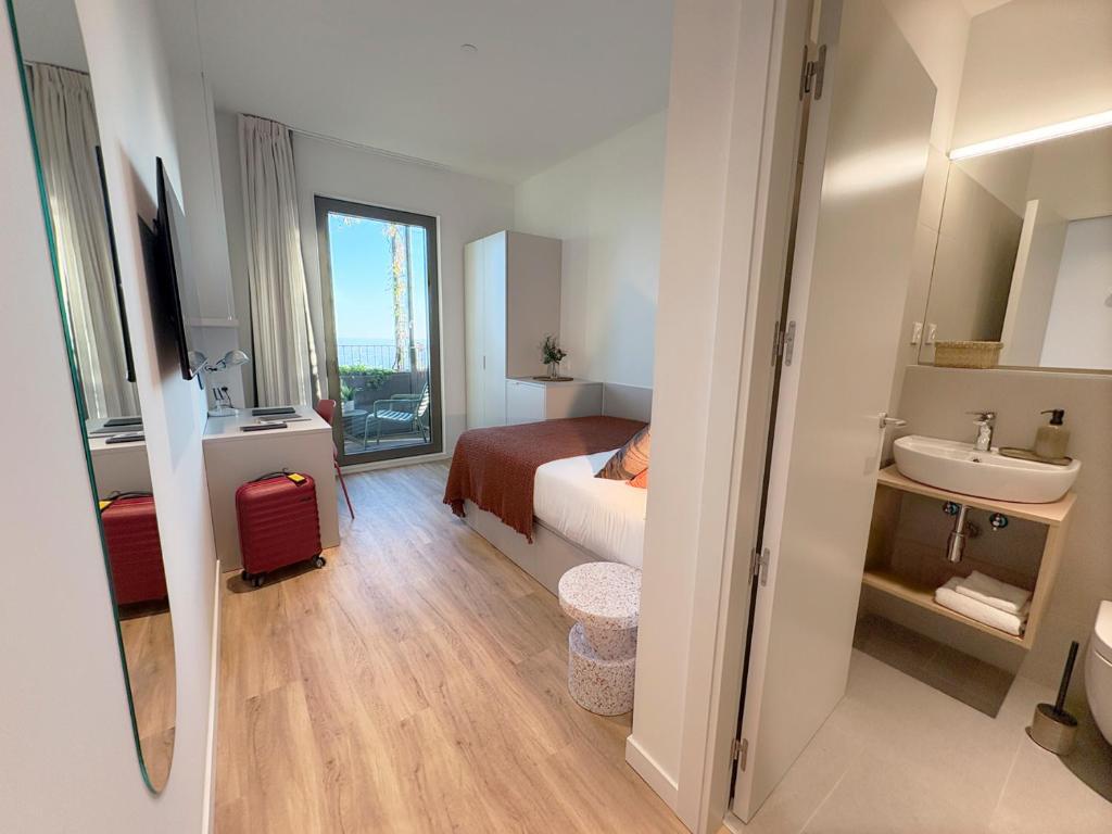 aparto Diagonal Suites - Deluxe Single Room With Balcony