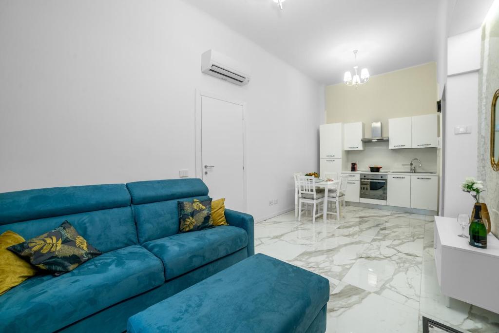 Bright Suite '44' Cosy And Central