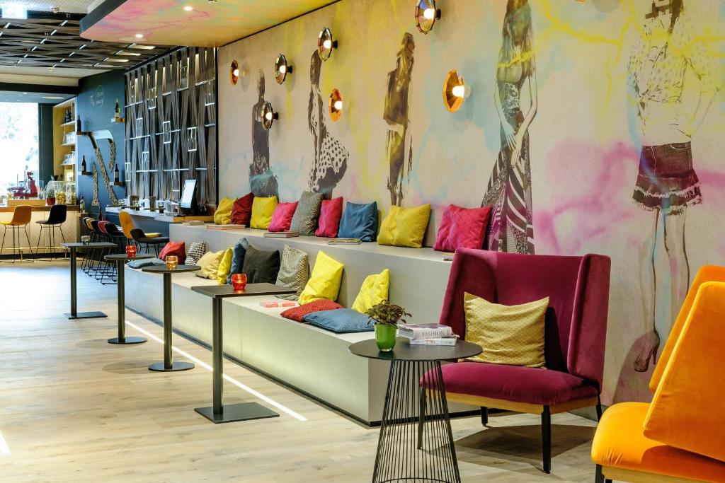 Posezení v ubytování MERCURE Hotel Berlin Wittenbergplatz