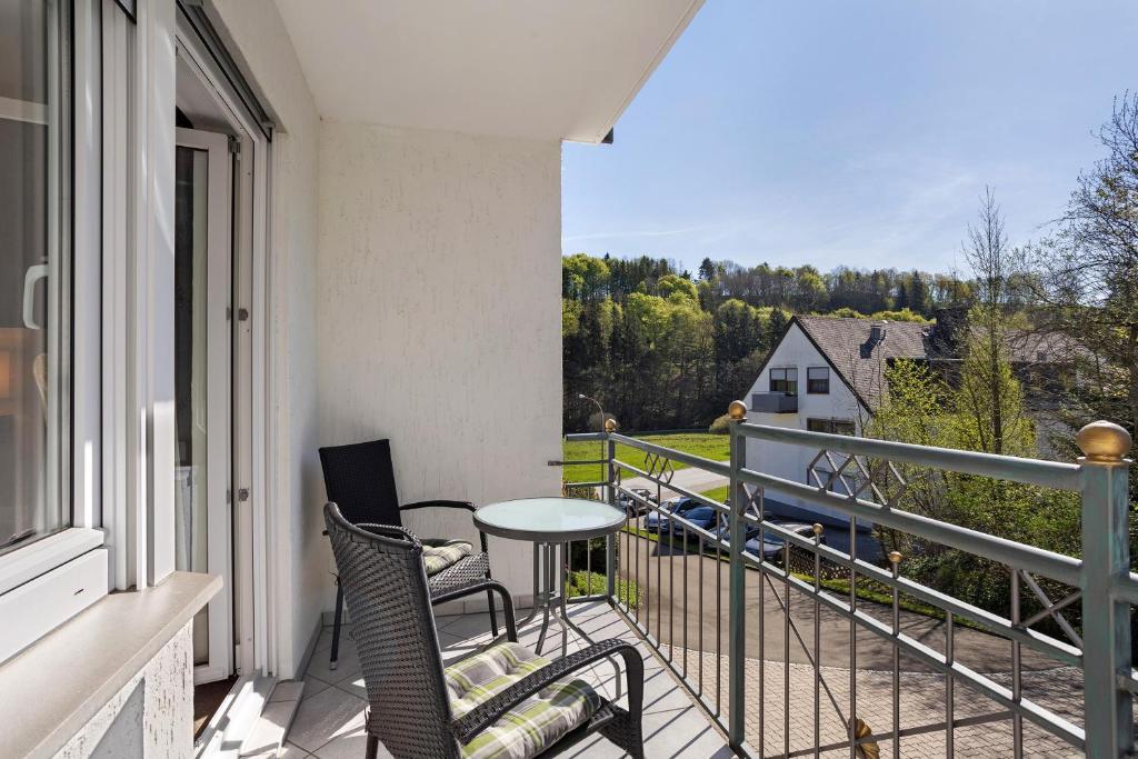 Landhaus Kramer Meine Cardplus inkl - Two-Bedroom Deluxe Apartment With Balcony