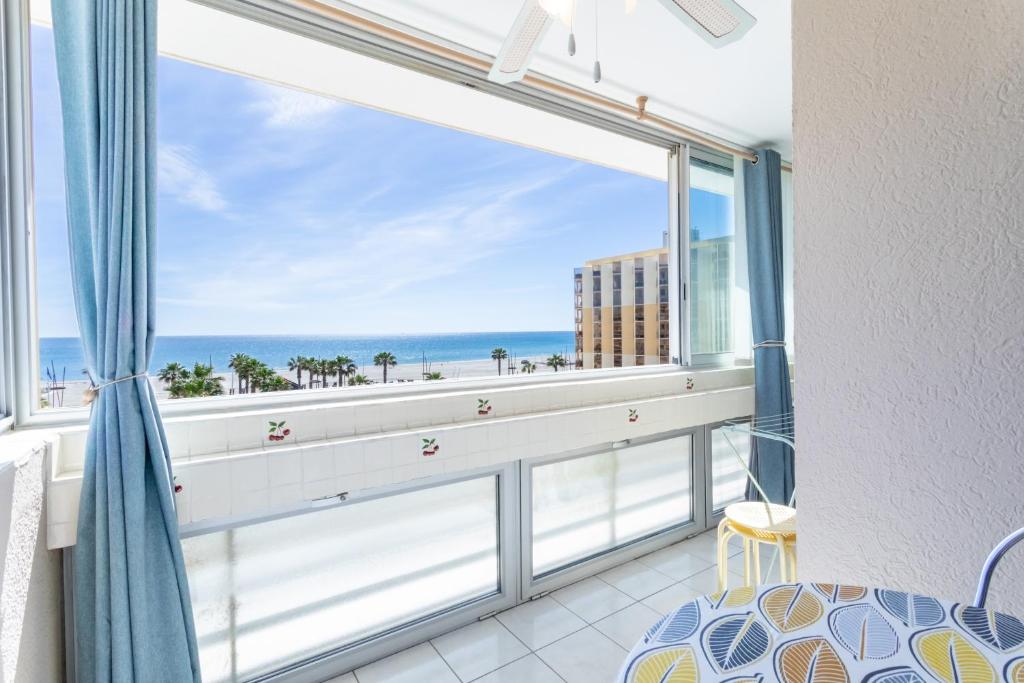Appartement Canet plage front mer