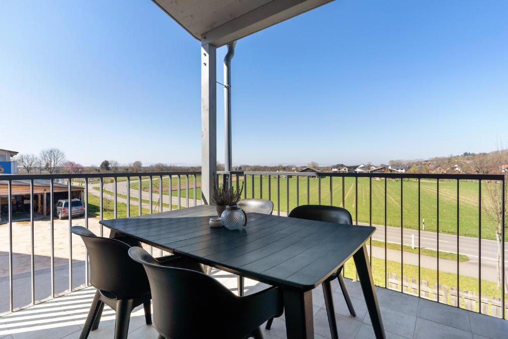 Gästehaus Heimelig - Deluxe Appartement Met 2 Slaapkamers En Balkon