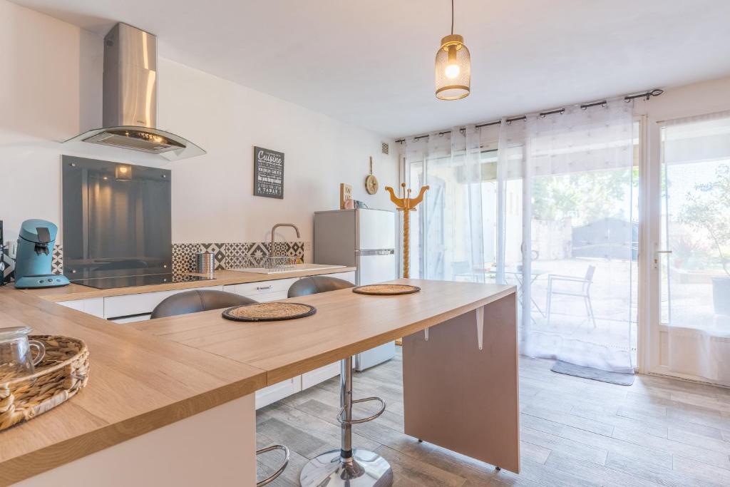 Au pied de la Sainte Victoire - Appartement 1 Chambre Avec Jardin