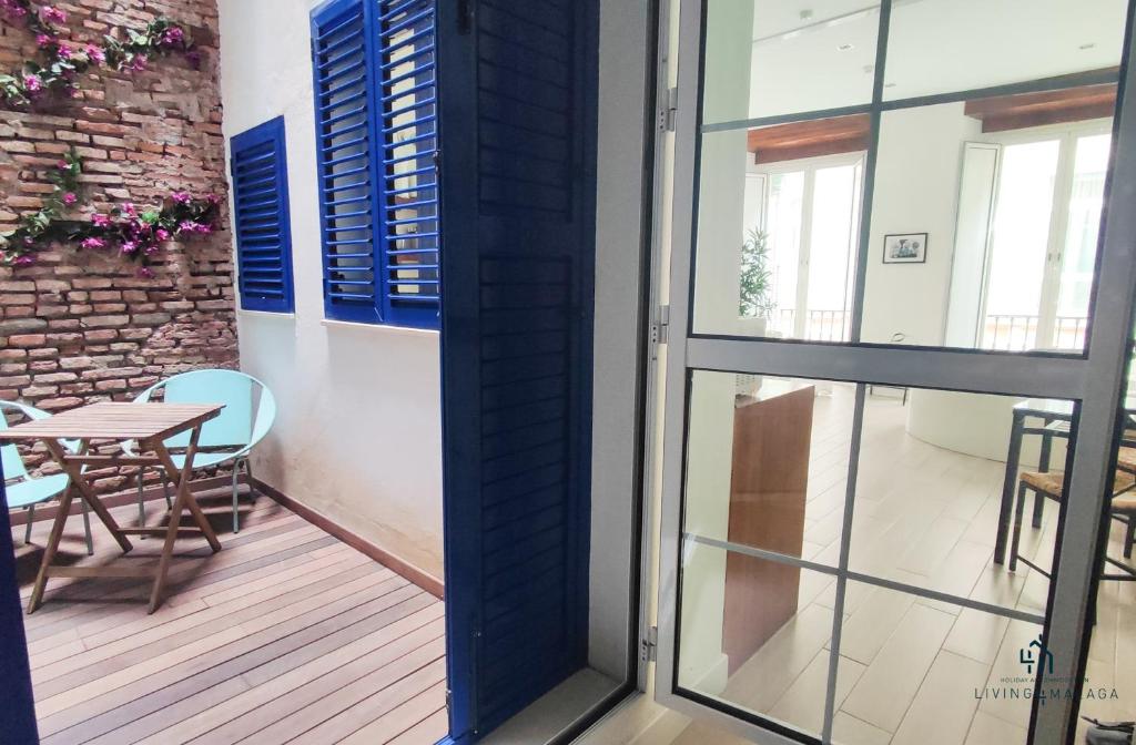 Living4Malaga Skyline Apartments - 