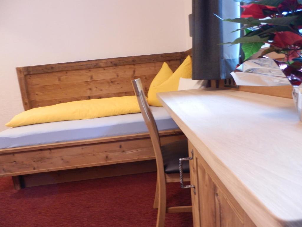 Postel nebo postele na pokoji v ubytování Haus Alpenflora