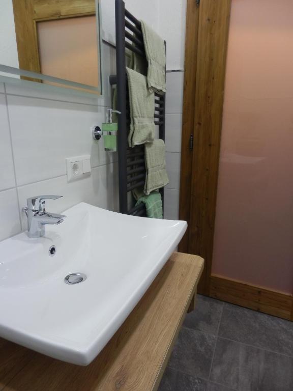 Koupelna v ubytování Haus Alpenflora