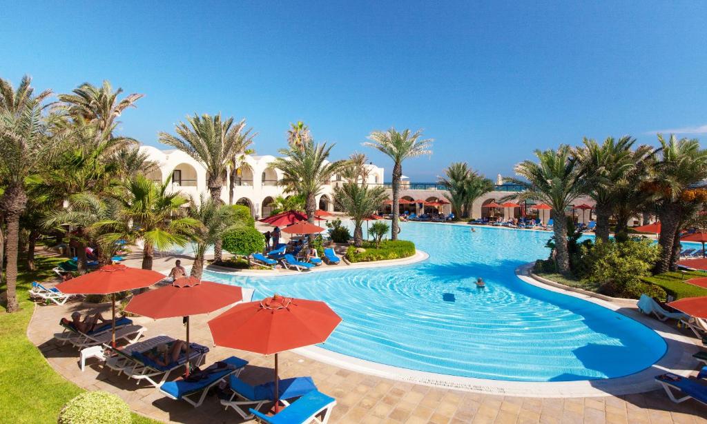 Bazén v ubytování Sentido Djerba Beach nebo v jeho okolí