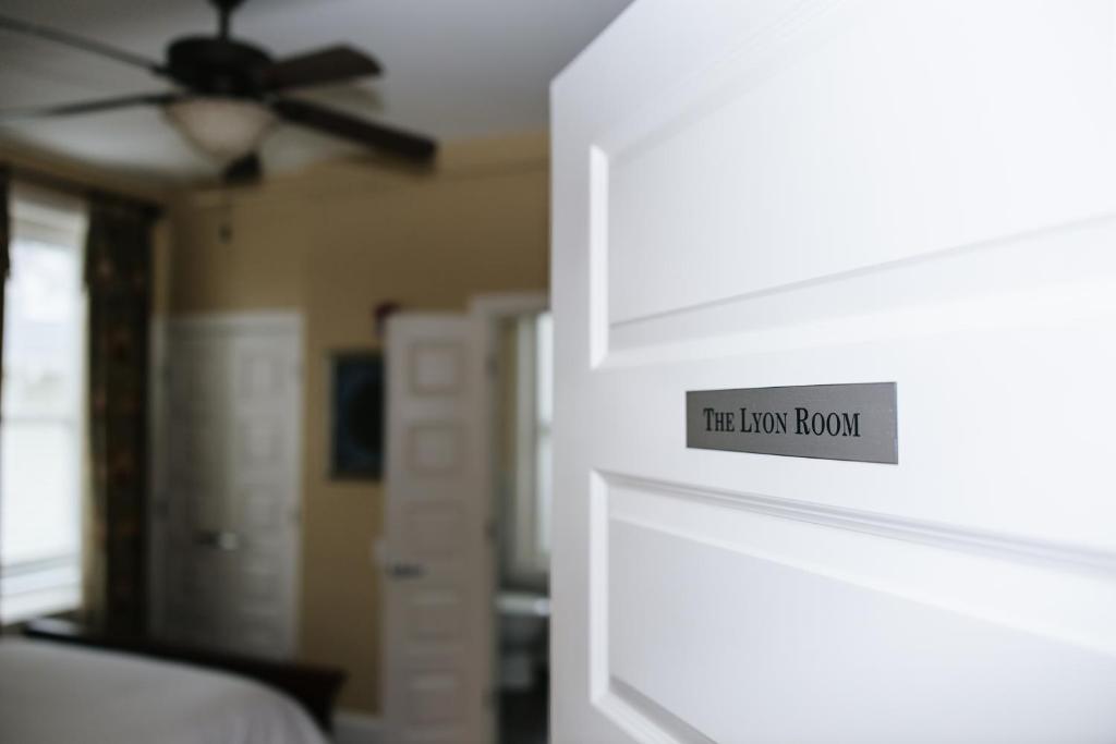 The Grand Lux Inn - Queen Kamer - Toegang Voor Gehandicapten