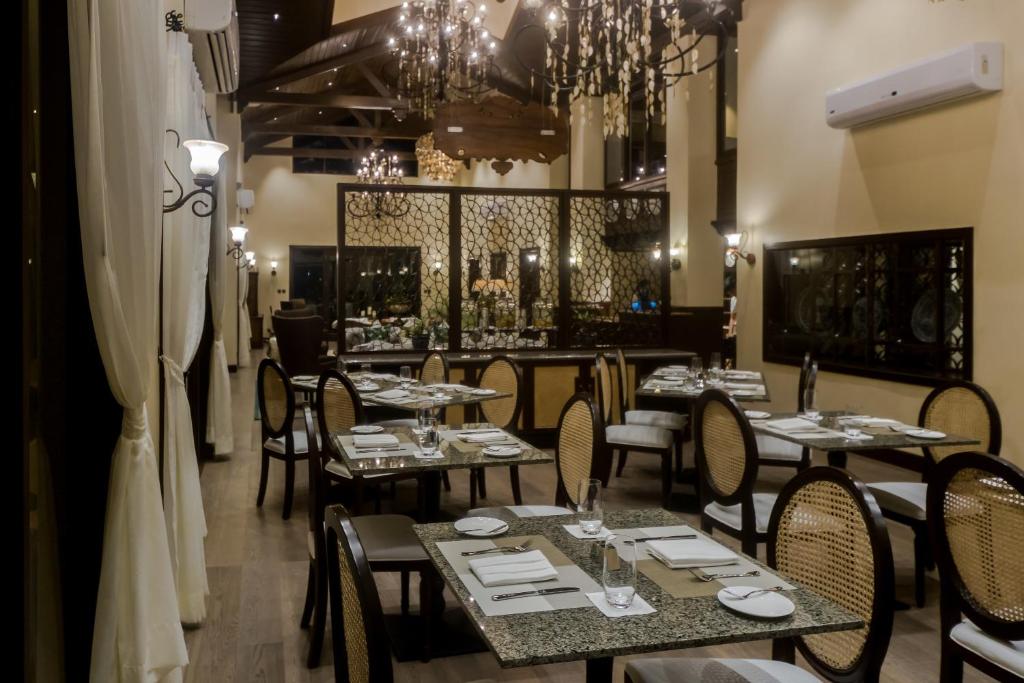 Restaurace v ubytování Espacio Verde Resort