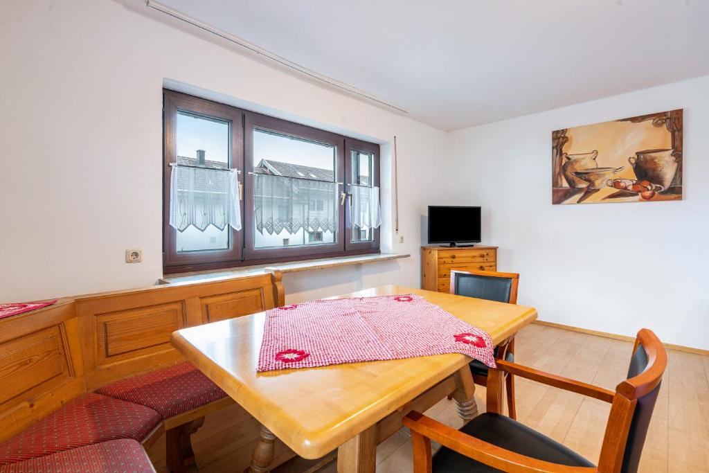 Knödelhof - Apartamento Con Terraza