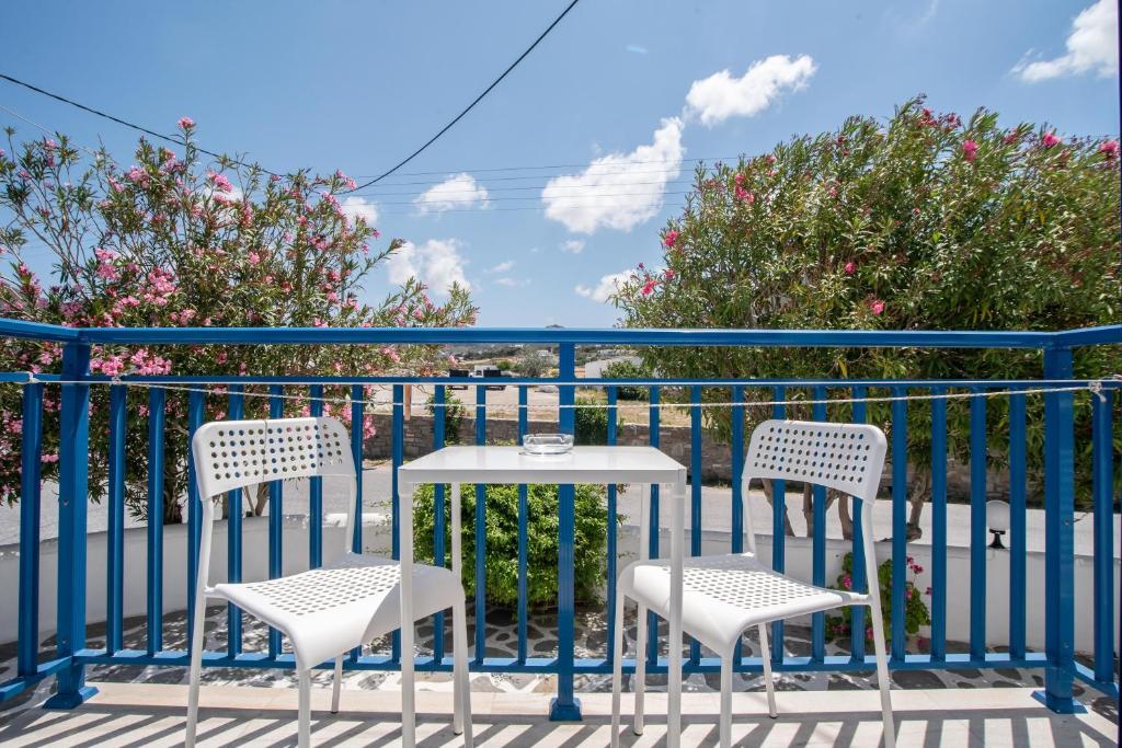 Livadia Seaside Studios 11