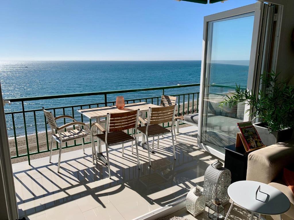 Beachfront Apartment In Fuengirola