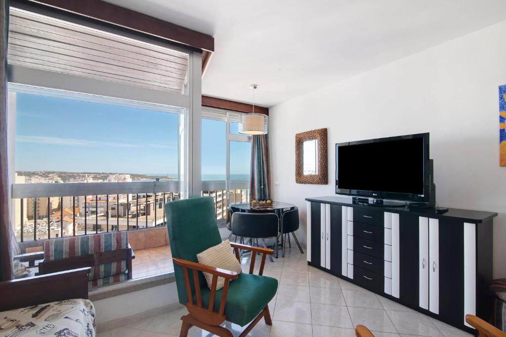 Beach Apartment with Ocean view
