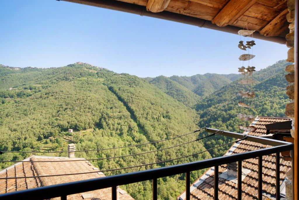 a view from a balcony of a mountain at U Graie in Apricale