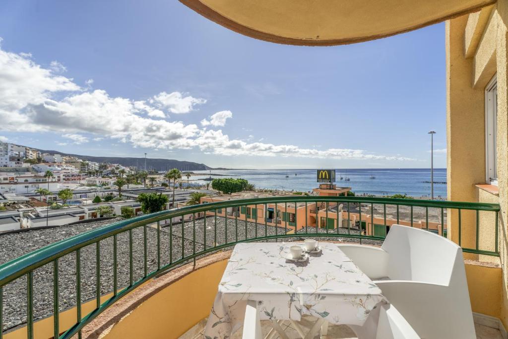 Sunshine Apartment Sea