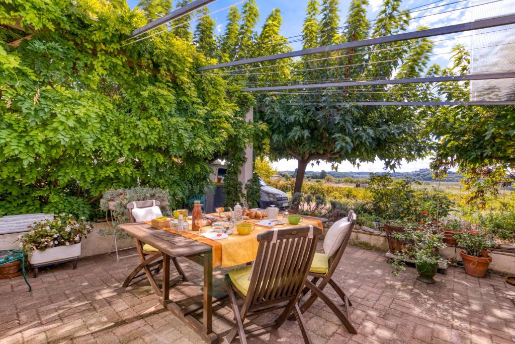 Petite Suite Douillette - Suite - Appartement De Luxe 2 Chambres Avec Vue Sur Jardin