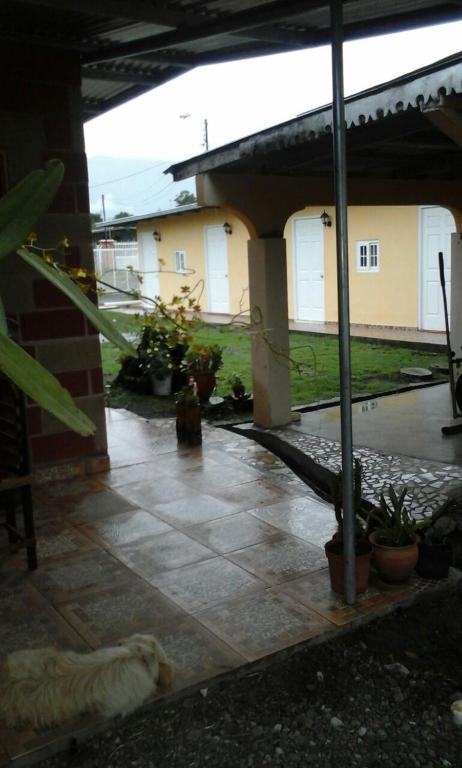 Budova, kde se kapslový hotel nachází
