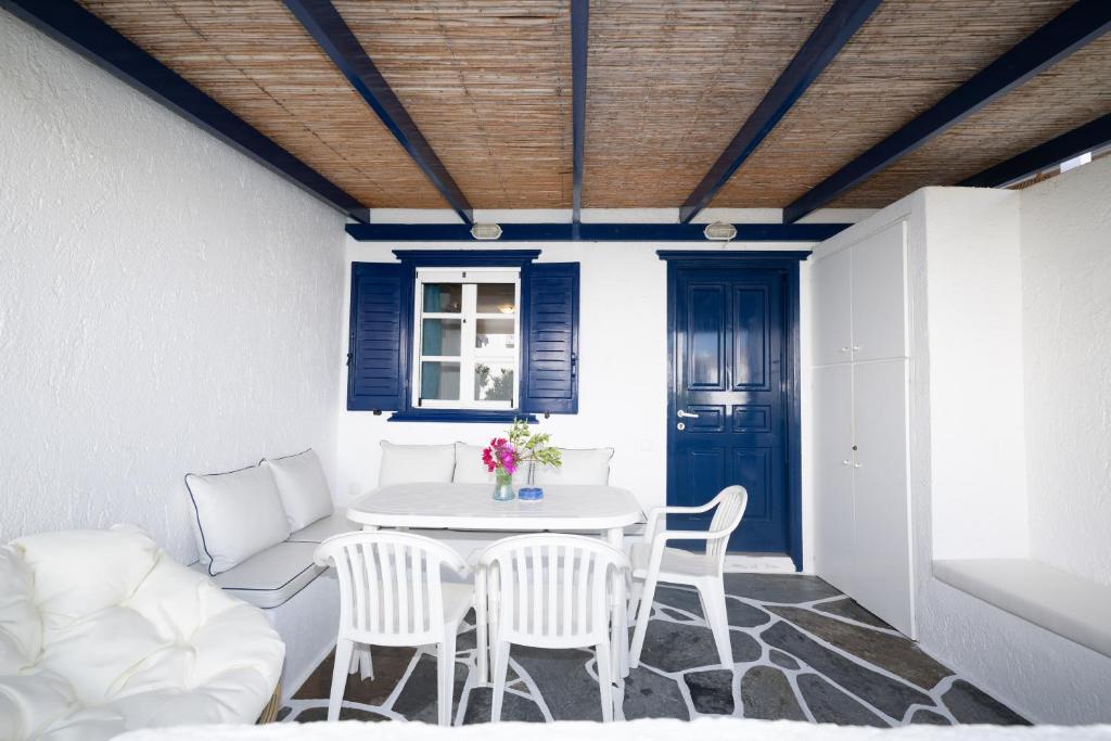 Estia house
