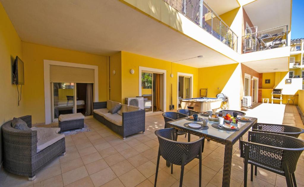 C15 - The Patio do Convento Apartment