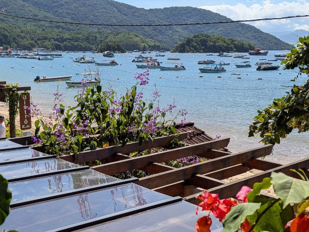 Pousada Manacá — Pé na Areia na Ilha Grande - Habitación Triple Superior Con Vistas Al Mar