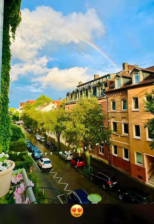 a view of a city street with cars parked at Am Weinberg Kassel Gästezimmer in Kassel