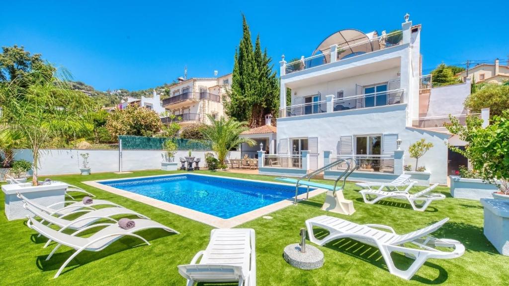 Costacabana - Villa Maribel