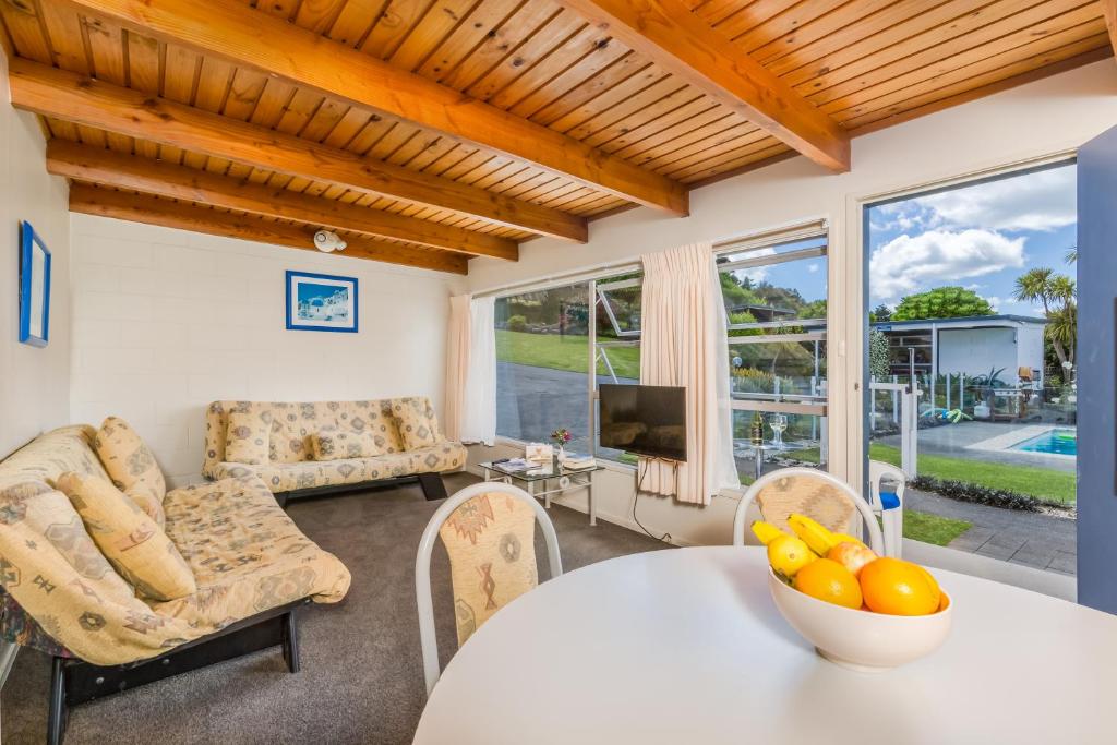 Posezení v ubytování Aloha Seaview Resort Motel