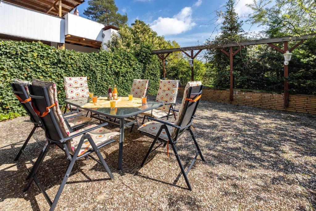 Ferienwohnungen zur Reuse - Apartment With Terrace