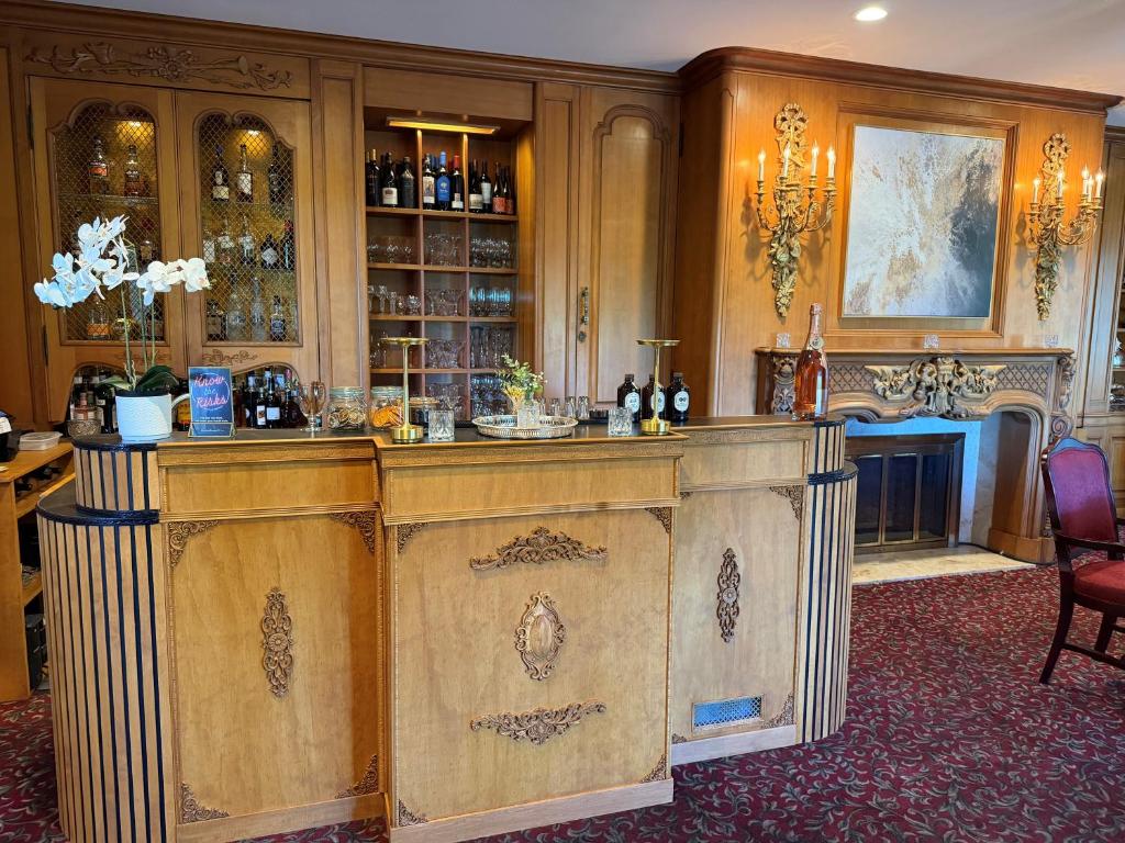 Crown Mansion Boutique Hotel & Villas photo