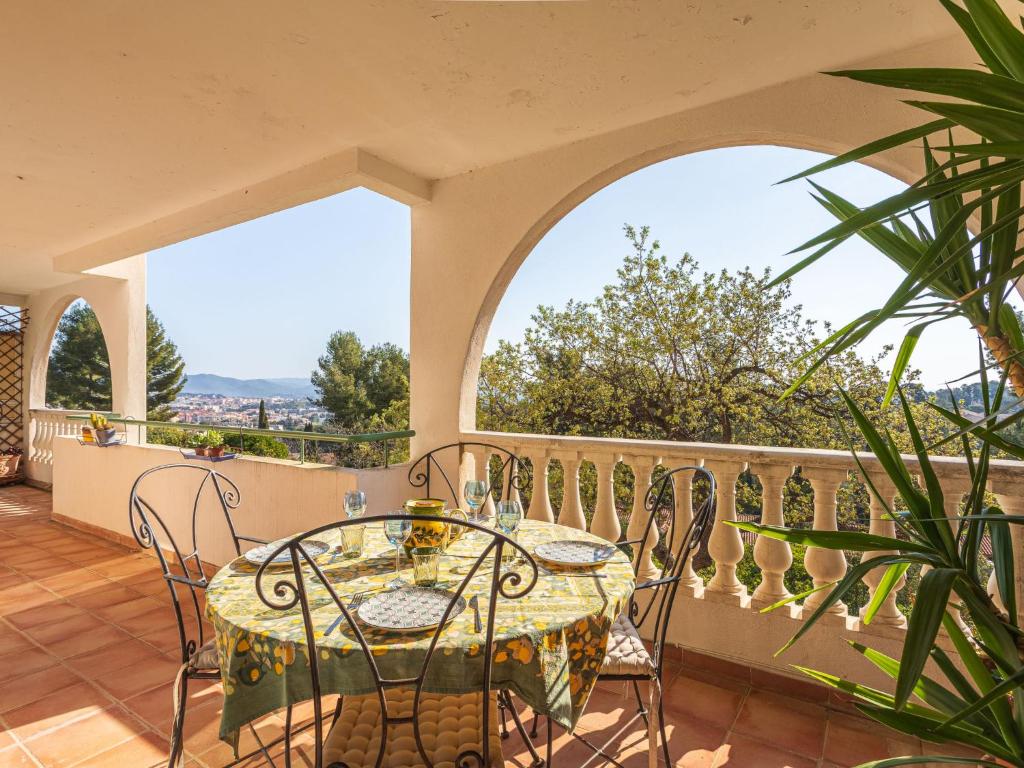 Apartment Domaine de la Luquette-1 by Interhome