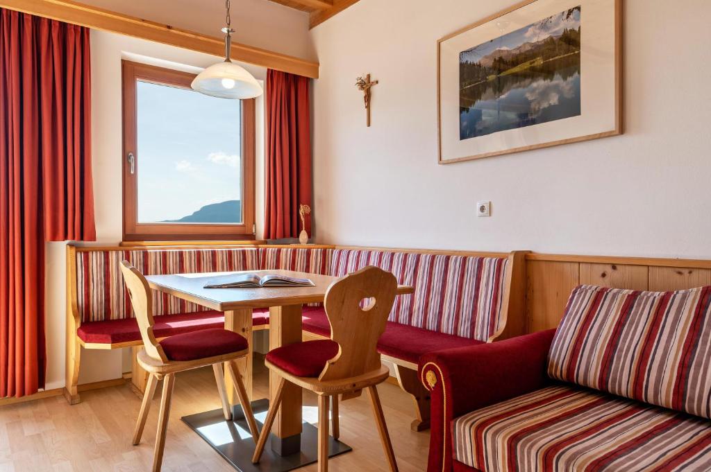 Haus Alpenblick Apt Edelweiß - Apartamento Deluxe Com 2 Quartos E Vista Jardim